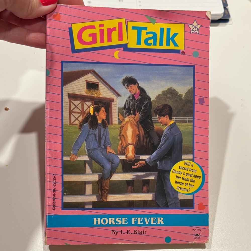 Girl Talk Book - Horse Fever 25